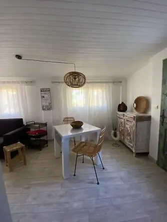 Casa Francesca بيت للعطل